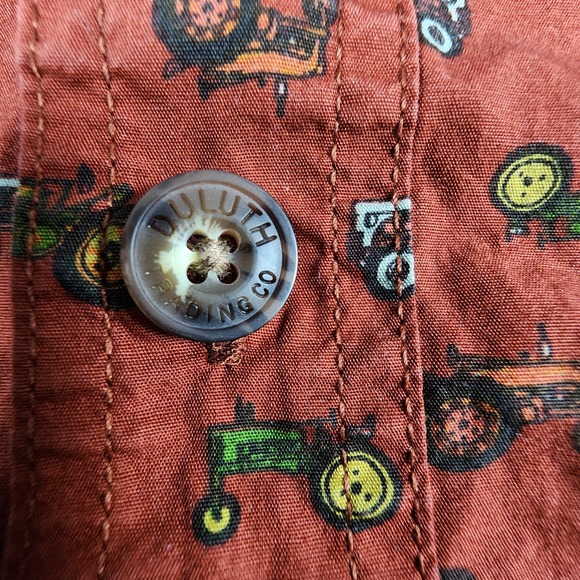 Duluth Trading Untucked Shirt Men's Large AOP Tractors Relaxed Fit Button Down - Picture 7 of 12